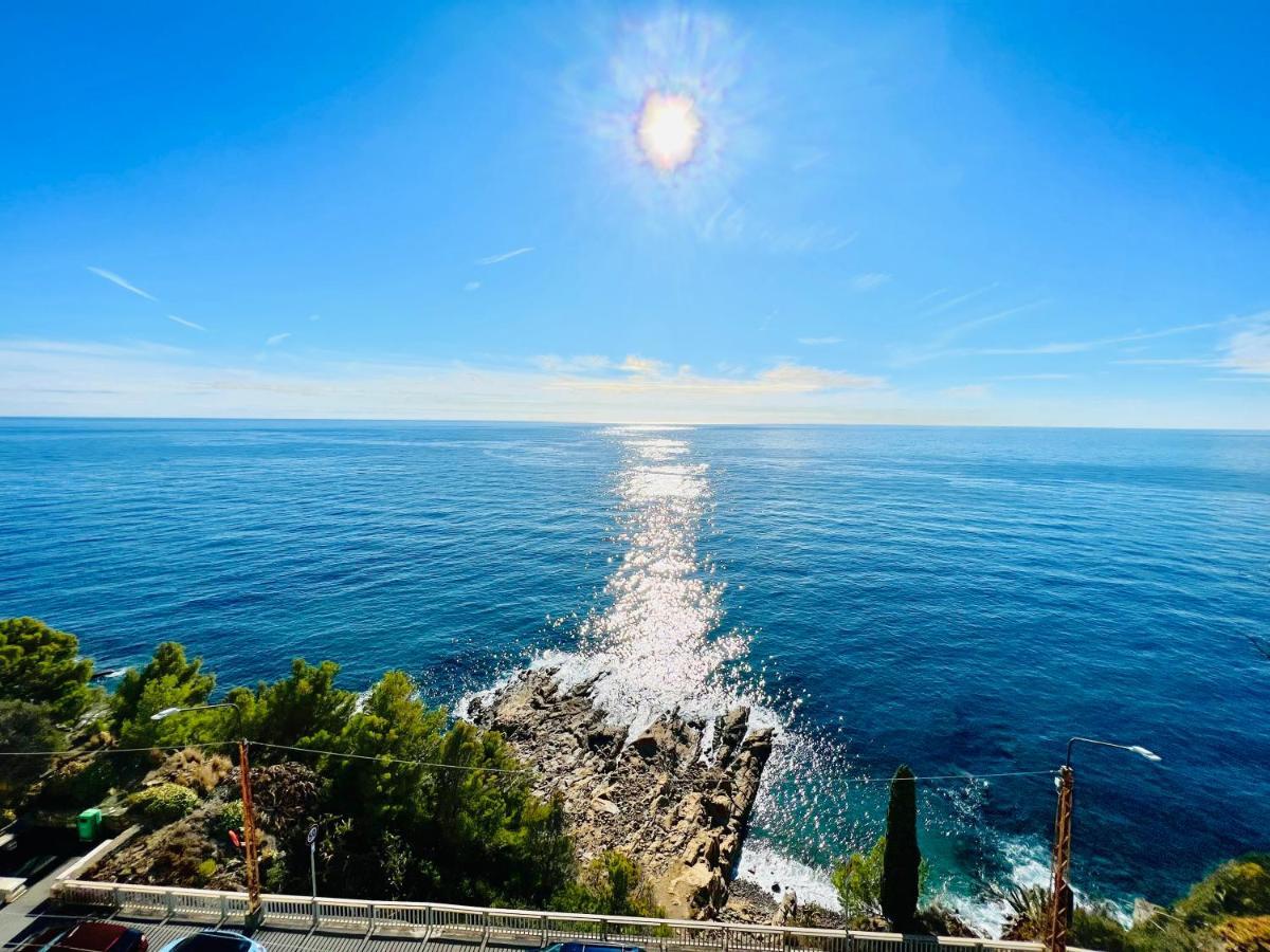 Suite Sunset 22 - Fronte Mare San Remo Exterior foto