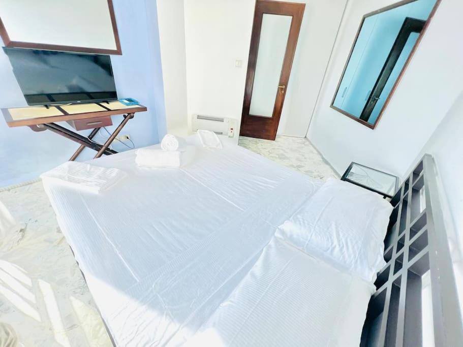 Suite Sunset 22 - Fronte Mare San Remo Exterior foto